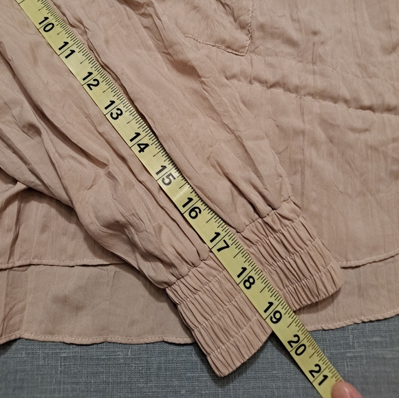 Free People Movement Women's Tan & White Lets Go Out Pullover Jacket Size Smal - Picture 12 of 13